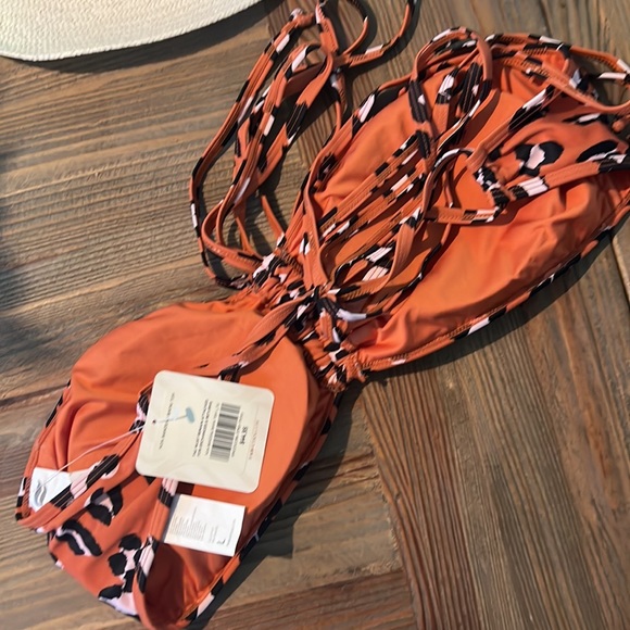 Fabletics NWT Noa Bandeau Top Hi Cut Bikini L - Picture 4 of 5